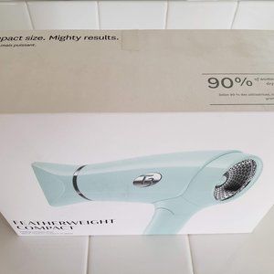 T3 Featherweight Compact Blow Dryer